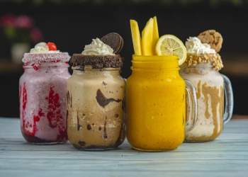 Shakes